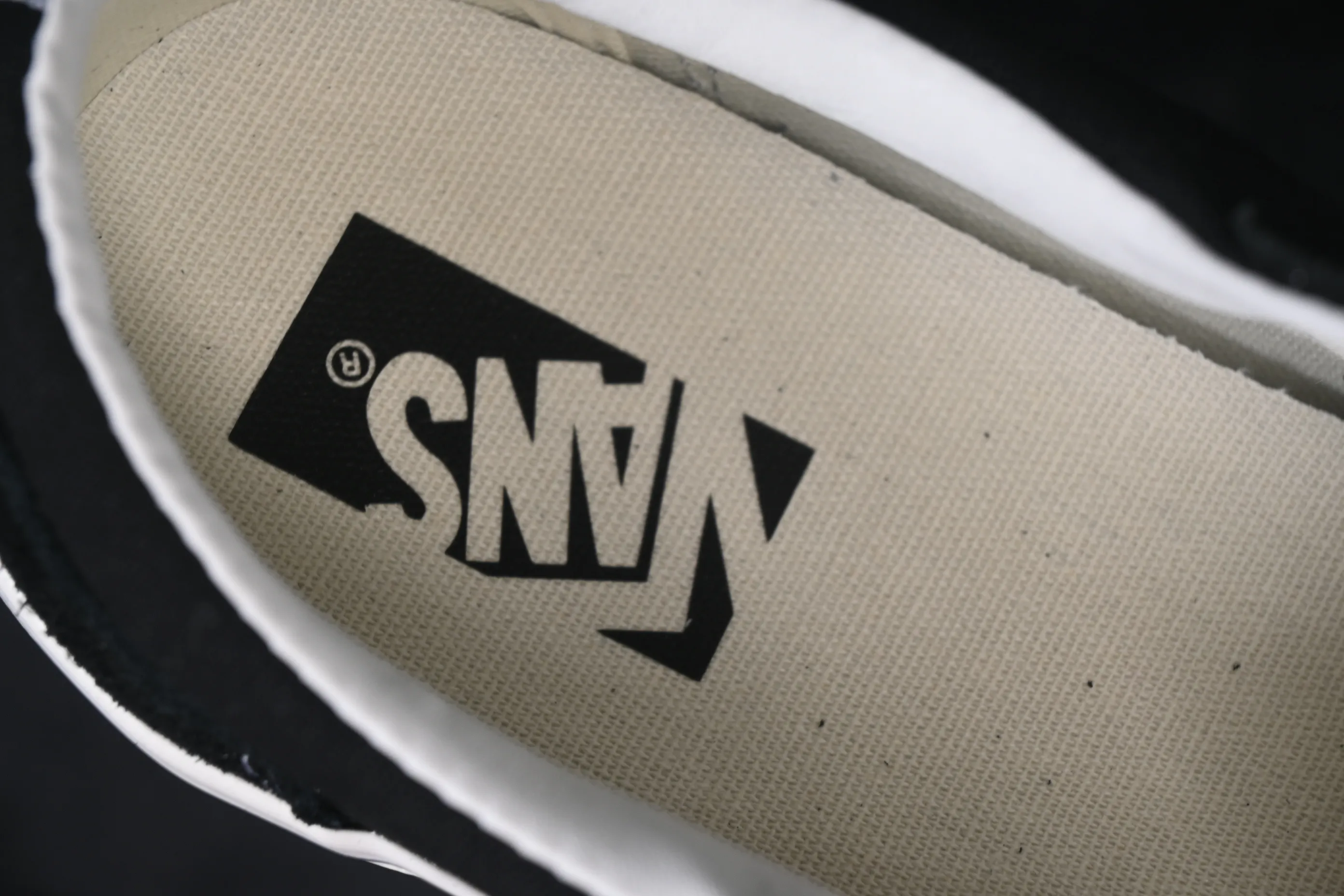 All categories Vans Vans series Vans Low Vans low-top Vans Old Skool high-end branch low-top casual sneakers VN0000E8VBPT
